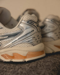 Asics GEL-Kayano 14